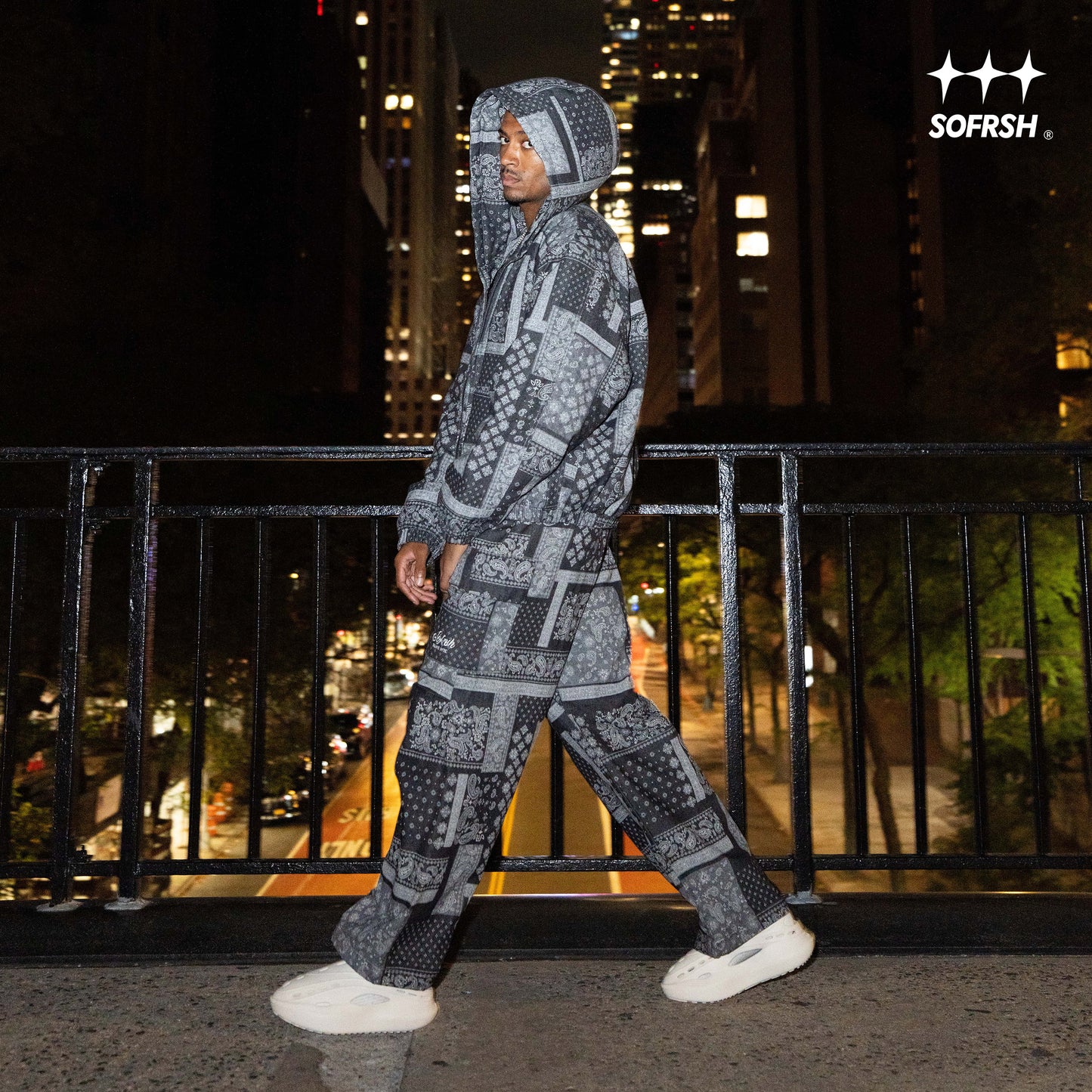 SOFRSH Bandana Print Sweatpant - Black
